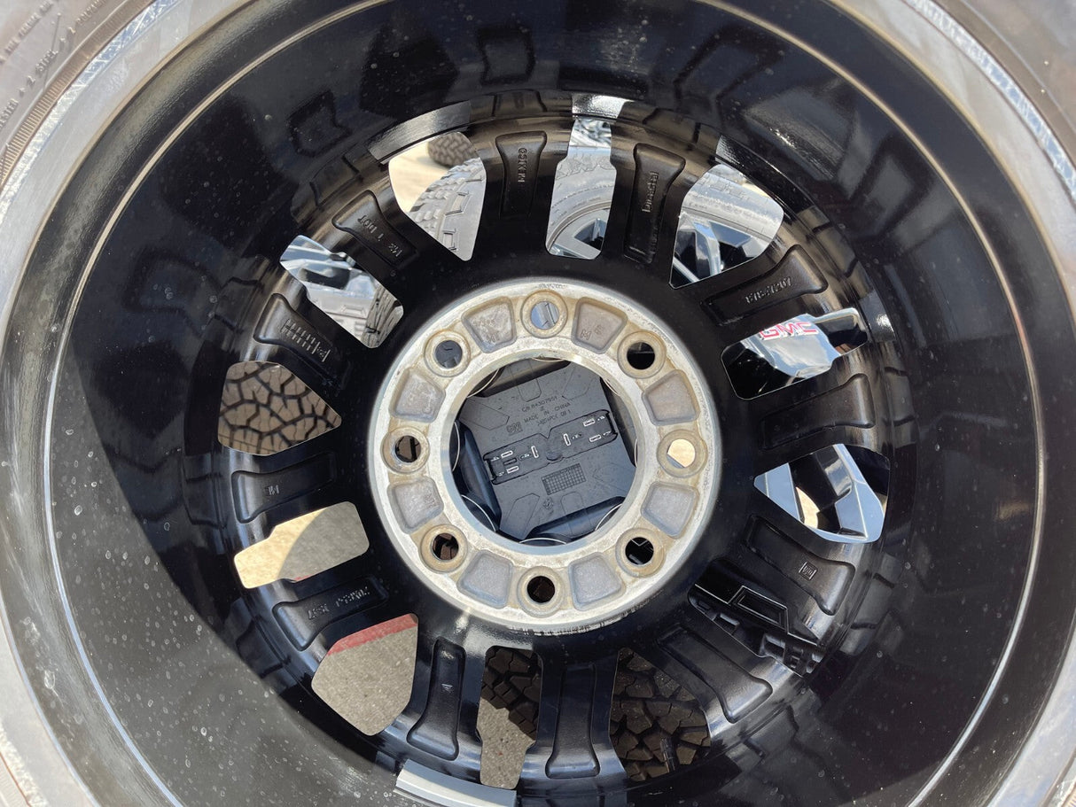 20" GMC AT4 Chevy Silverado Trail Boss 2500 OEM 94030 wheels rims 2025 2026 NEW Texas Truck Tire