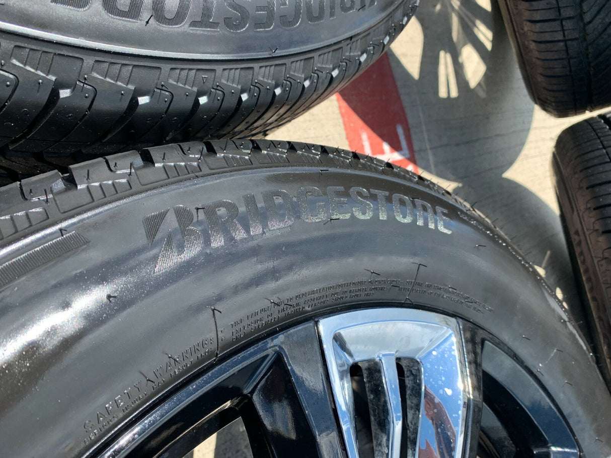 22" Chevy Tahoe Silverado Suburban RST OEM wheels rims 96951 tires NEW Texas Truck Tire