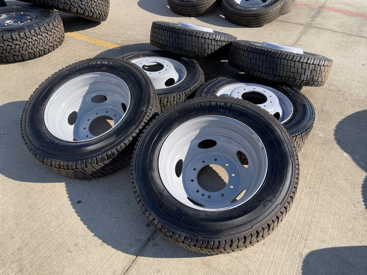 19.5" Ford F-450 Dually F-550 rims wheels RAM 4500 OEM 10x225 2024 2025 2026 NEW Texas Truck Tire
