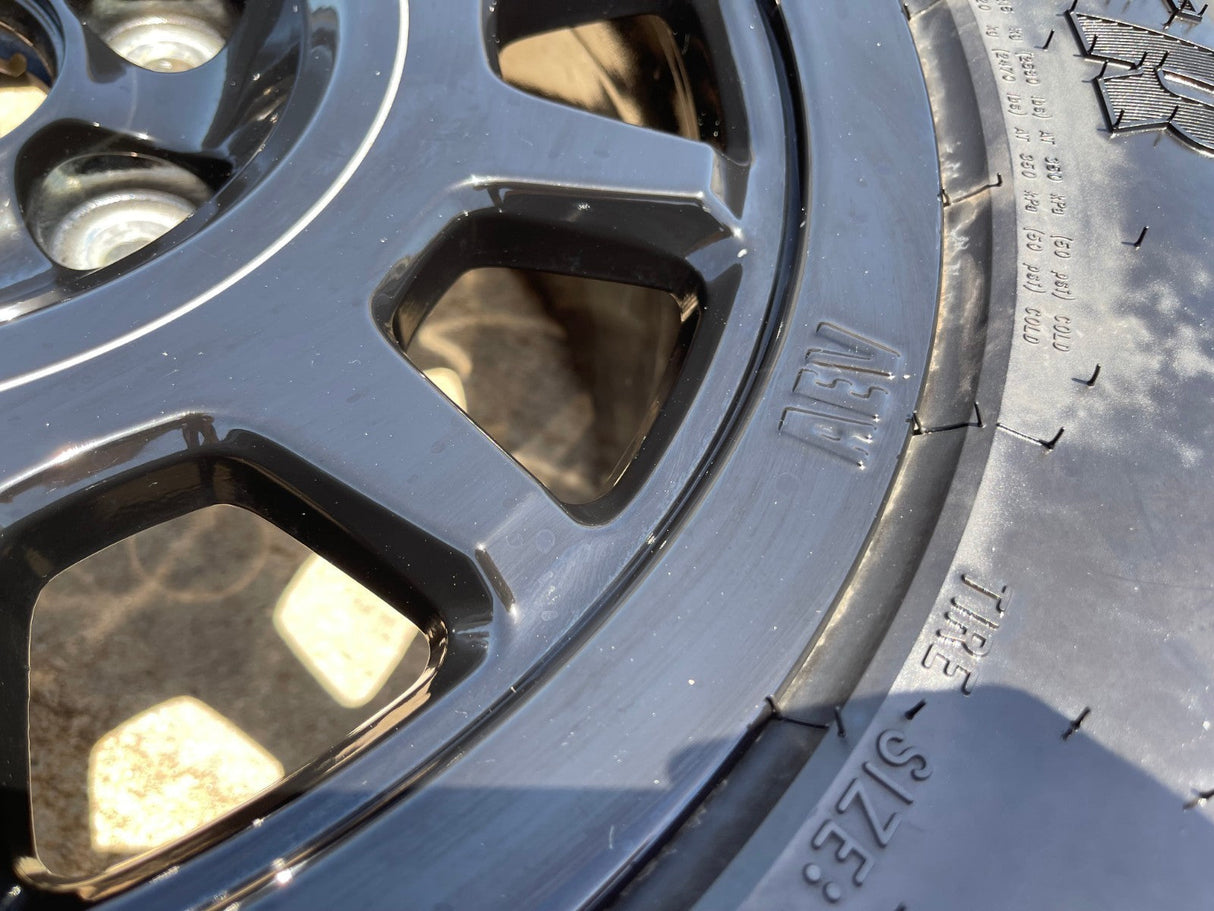 (1) 18" AEV SALTA GMC Sierra AT4X Chevy Silverado OEM rim wheel 2024 2025 NEW Texas Truck Tire