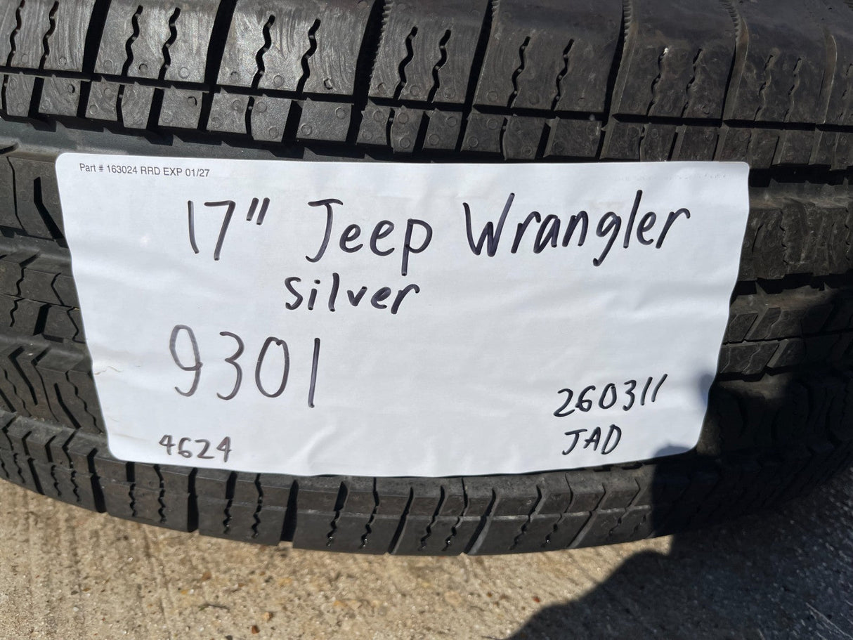 17" Jeep Gladiator RUBICON OEM wheel rim 9301 95329 Wrangler spare NEXEN NEW Texas Truck Tire
