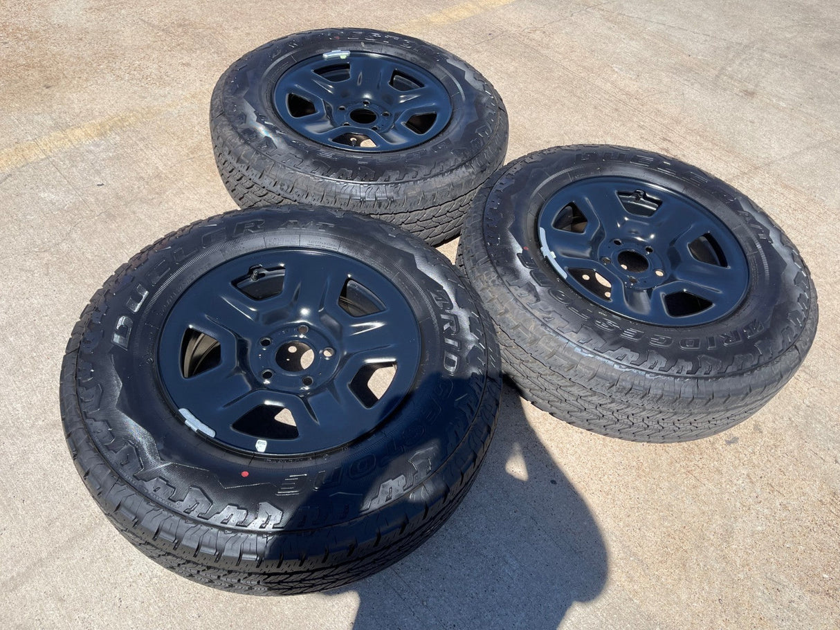 (1) 17" Jeep Gladiator OEM wheel rim 9220 9240 spare Wrangler 2024 2025 2026 NEW Texas Truck Tire