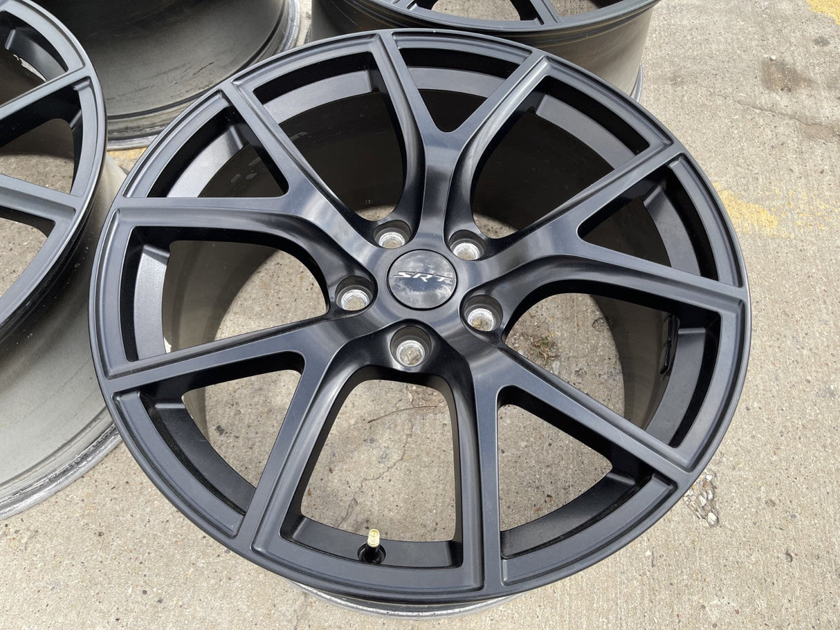 20" 20x10 Jeep Grand Cherokee SRT Trackhawk SRT8 OEM 9173 black wheels rims Texas Truck Tire