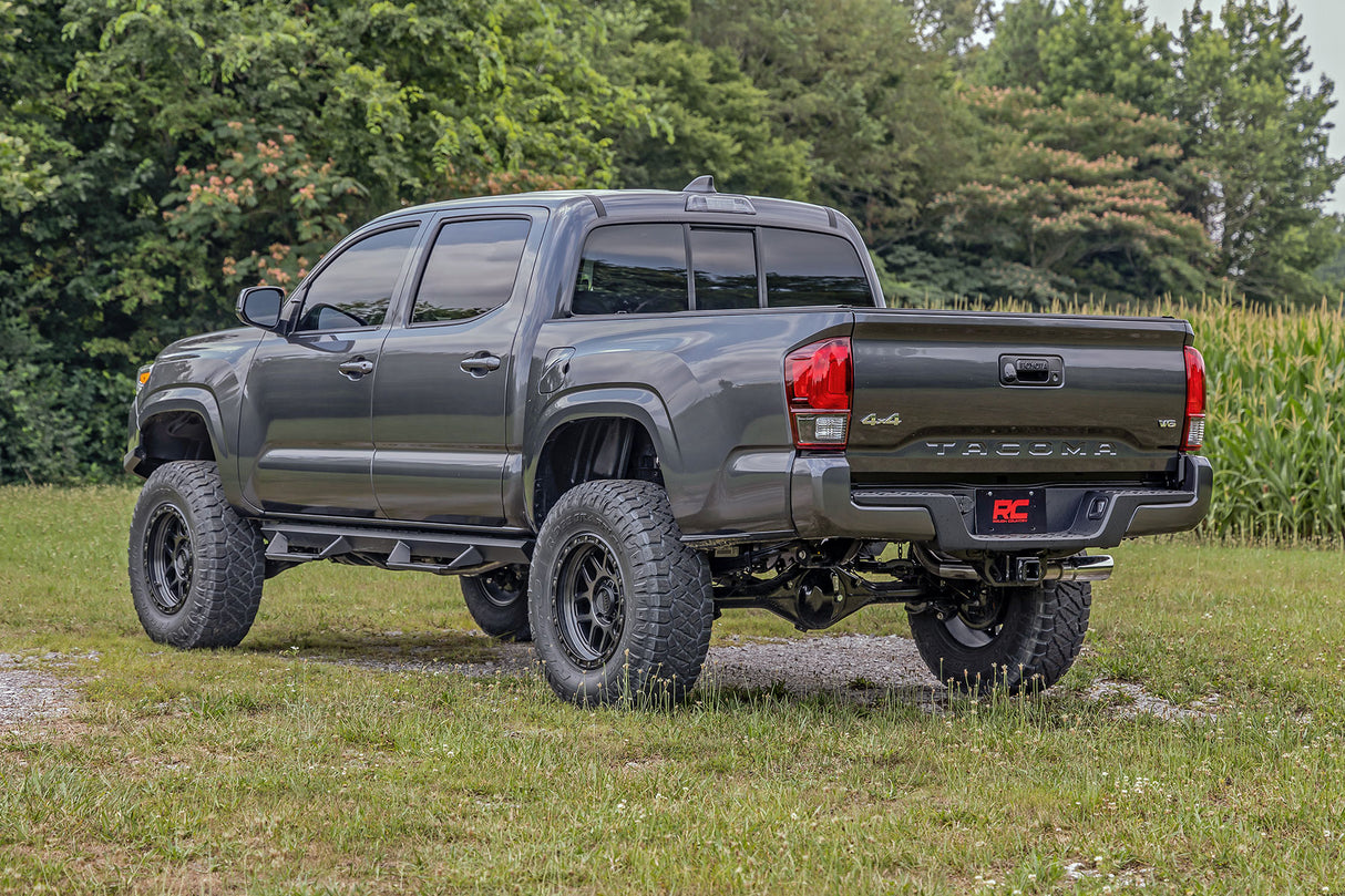 Rough Country 3.5 Inch Lift Kit Toyota Tacoma 2WD/4WD 2005-2023 74232