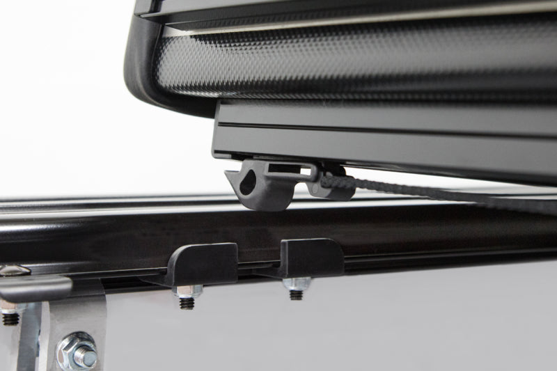 Access LOMAX Pro Series TriFold Cover 16-19 Toyota Tacoma 5ft Bed - Blk Diamond Mist
