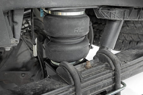 Air Spring Kit Ford F-250/F-350 Super Duty 4WD (2017-2026) Rough Country