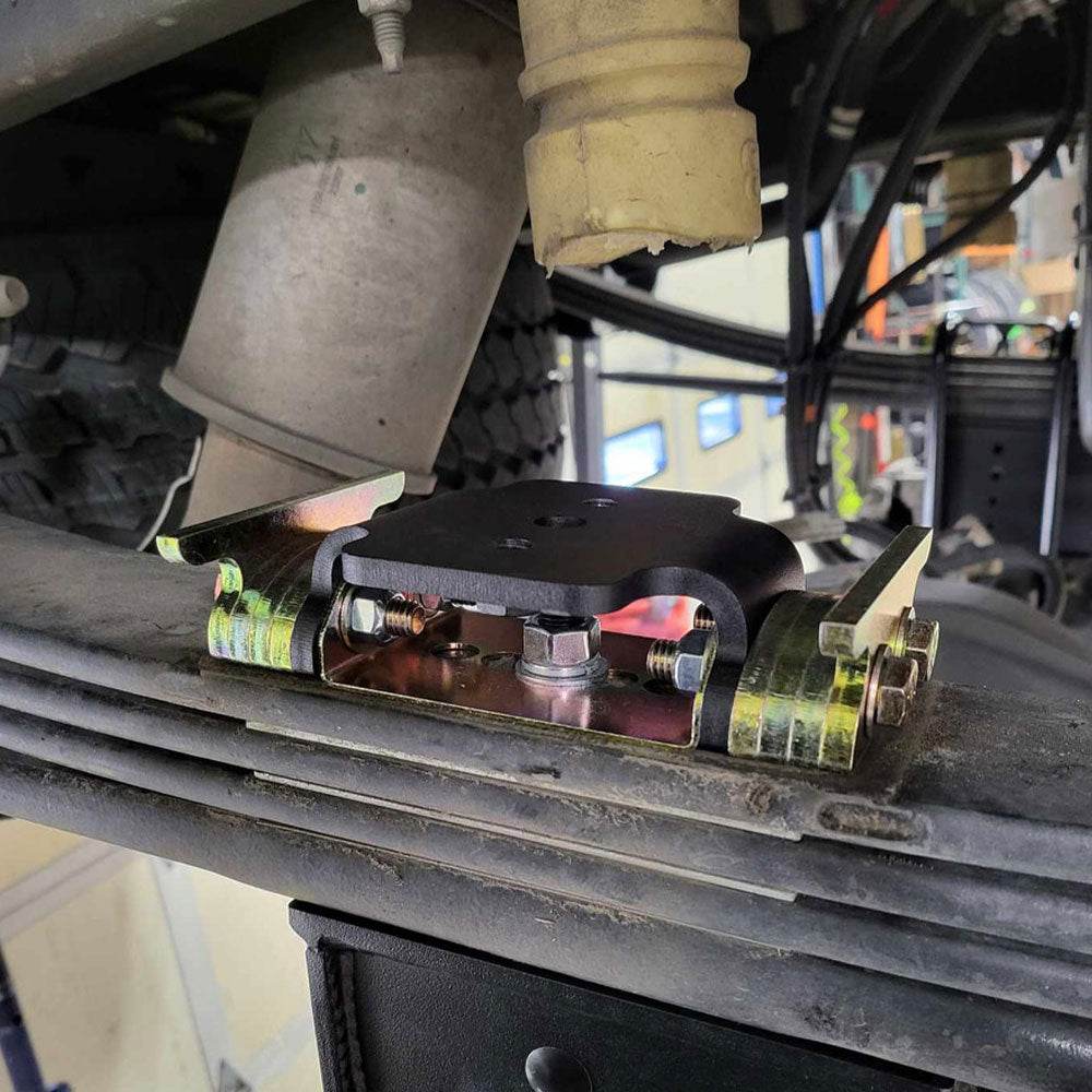 F Top U Bolt Air Bag Mount for Over Spring Bags S&B