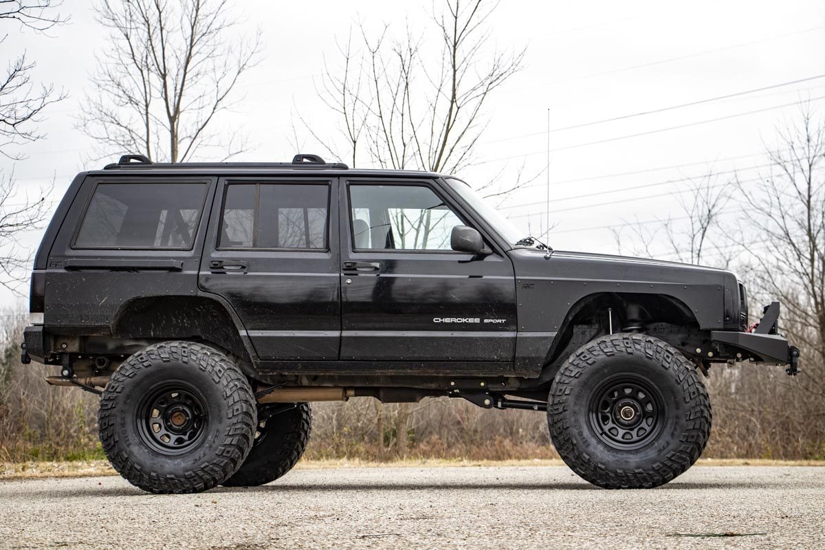 Lower Door Armor 4 Door Jeep Cherokee XJ 2WD/4WD (1984-2001) Rough Country