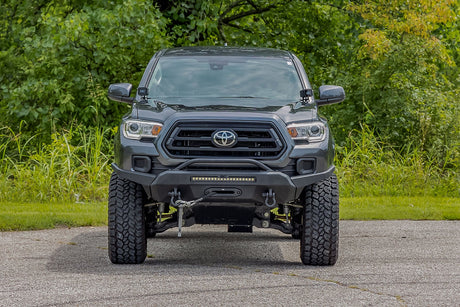 Front Bumper High Clearance 9500-Lb Pro Series Winch Synthetic Rope Toyota Tacoma 4WD (16-23) Rough Country