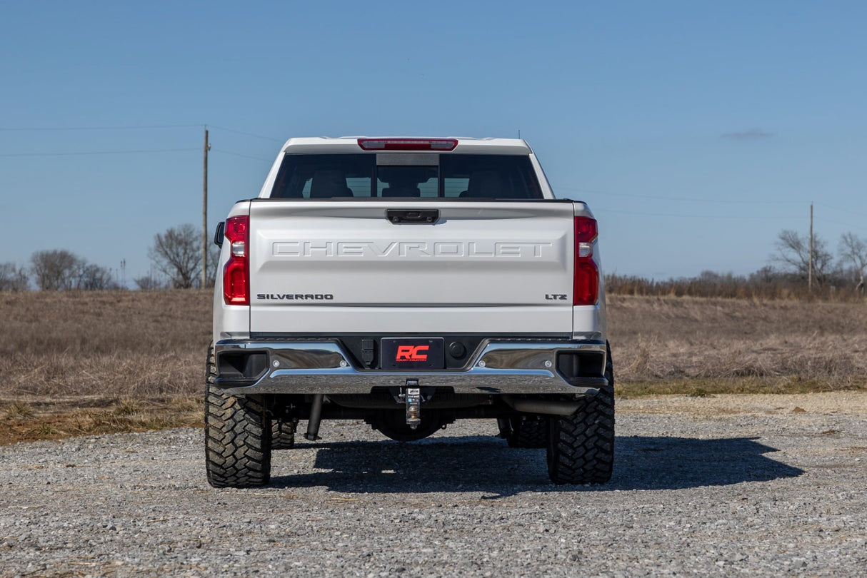 3.5 Inch Lift Kit M1 Struts/M1 Chevy Silverado 1500 2WD/4WD (2025-2026) Rough Country