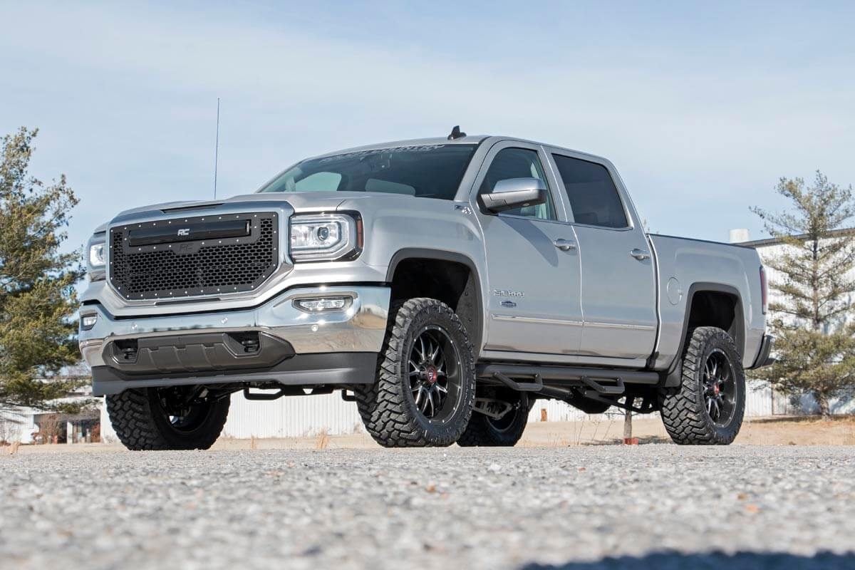 3.5 Inch Lift Kit Cast Steel LCA Silverado/Sierra 1500 (14-18 & Classic) Rough Country
