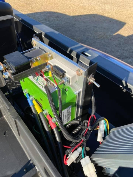 Navitas TXT style chassis with 600A 5KW AC kits