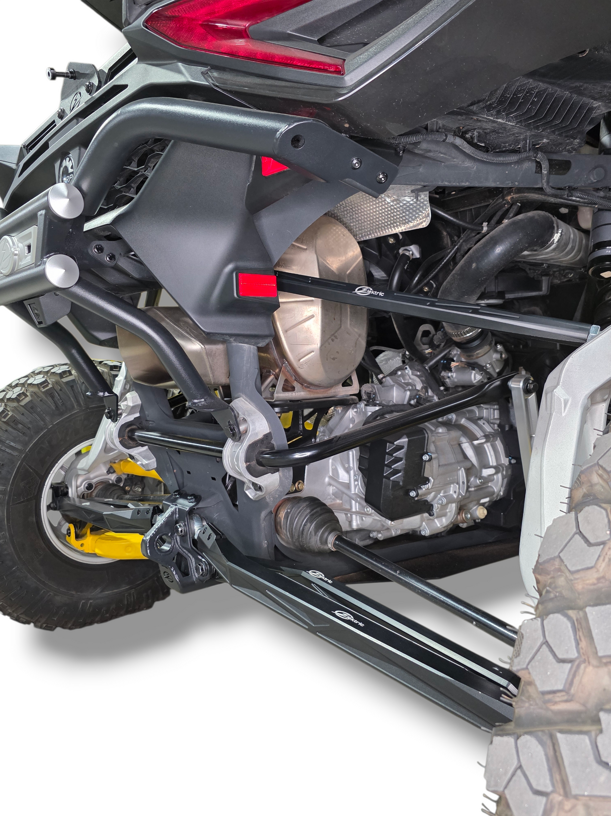 2024+ Can Am Maverick R High Clearance Adjustable Radius Rods (Anodized Black) www.elektricoffroad.com