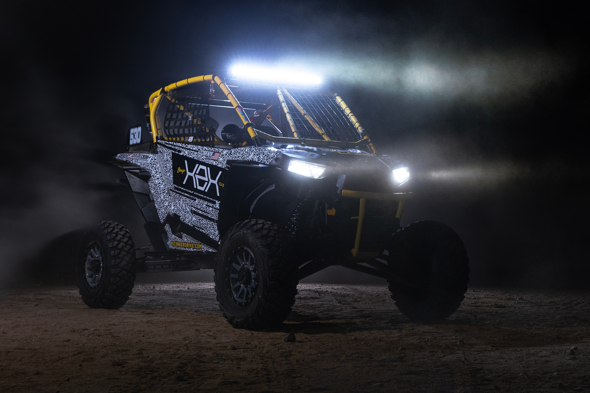 HEXCORE Universal 20" Straight LED Light Bar, Flood Beam with Amber & White Position Light | STL20LB Stinger