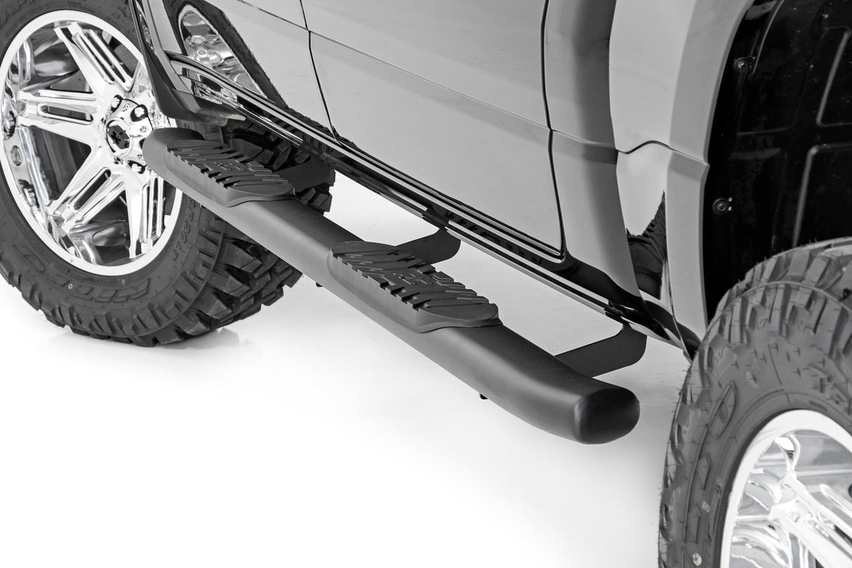 Oval Nerf Step Crew Cab Black Ram 1500 (19-26)/1500 TRX (21-24) Rough Country