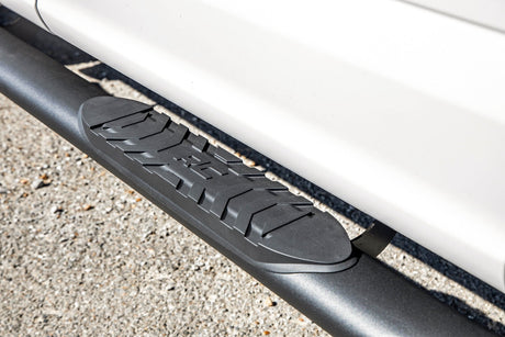 Oval Nerf Step Crew Cab Black Ford F-150/Lightning/F-250/F-350/Raptor (15-26) Rough Country