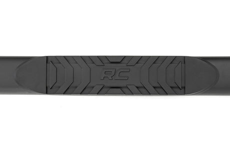 Oval Nerf Step Double Cab Black Toyota Tacoma 2WD/4WD (2005-2023) Rough Country