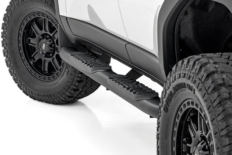 Oval Nerf Steps Black Toyota Land Cruiser 4WD (2024-2026) Rough Country