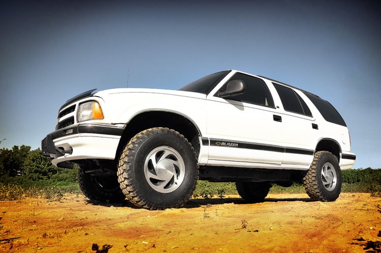 2.5 Inch Lift Kit Chevy/GMC Blazer/S15 Jimmy/Sonoma 4WD Rough Country