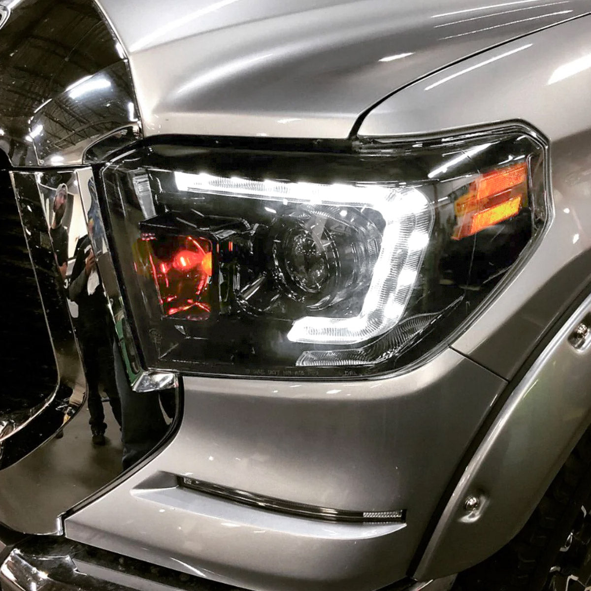 Toyota Tundra 14-21 Projector Headlights OLED DRL - Multiple Styles