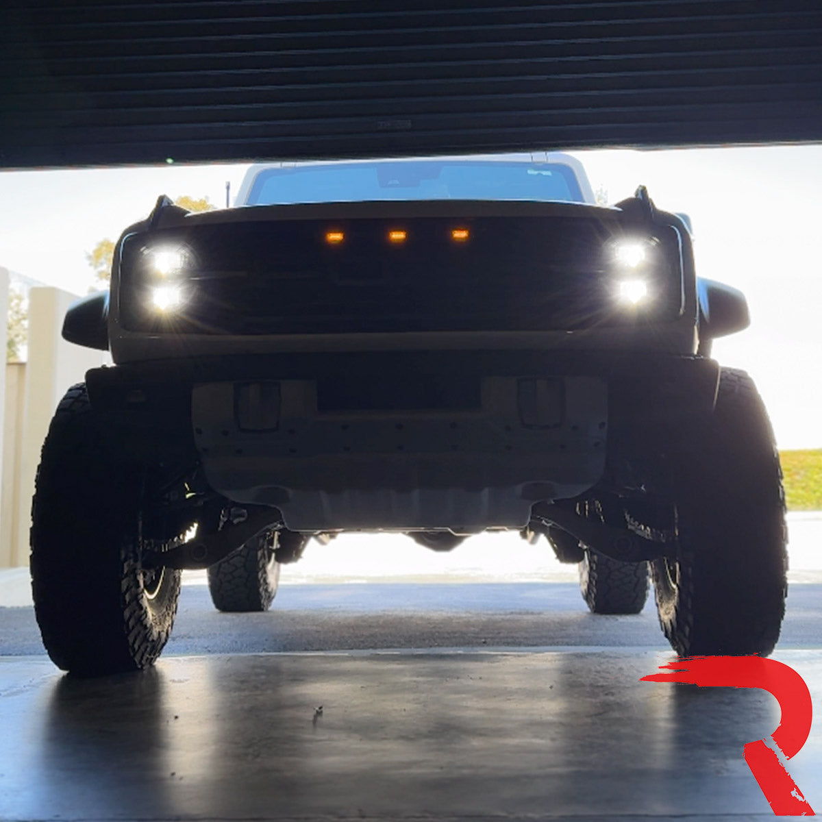 Ford Bronco 21-26 LED Projector Headlights w/ Ultra High Power LED High/Low Beams & White OLED DRL w/ Start-Up Lighting Sequence & Scanning Amber LED Turn Signals - Smoked / Black