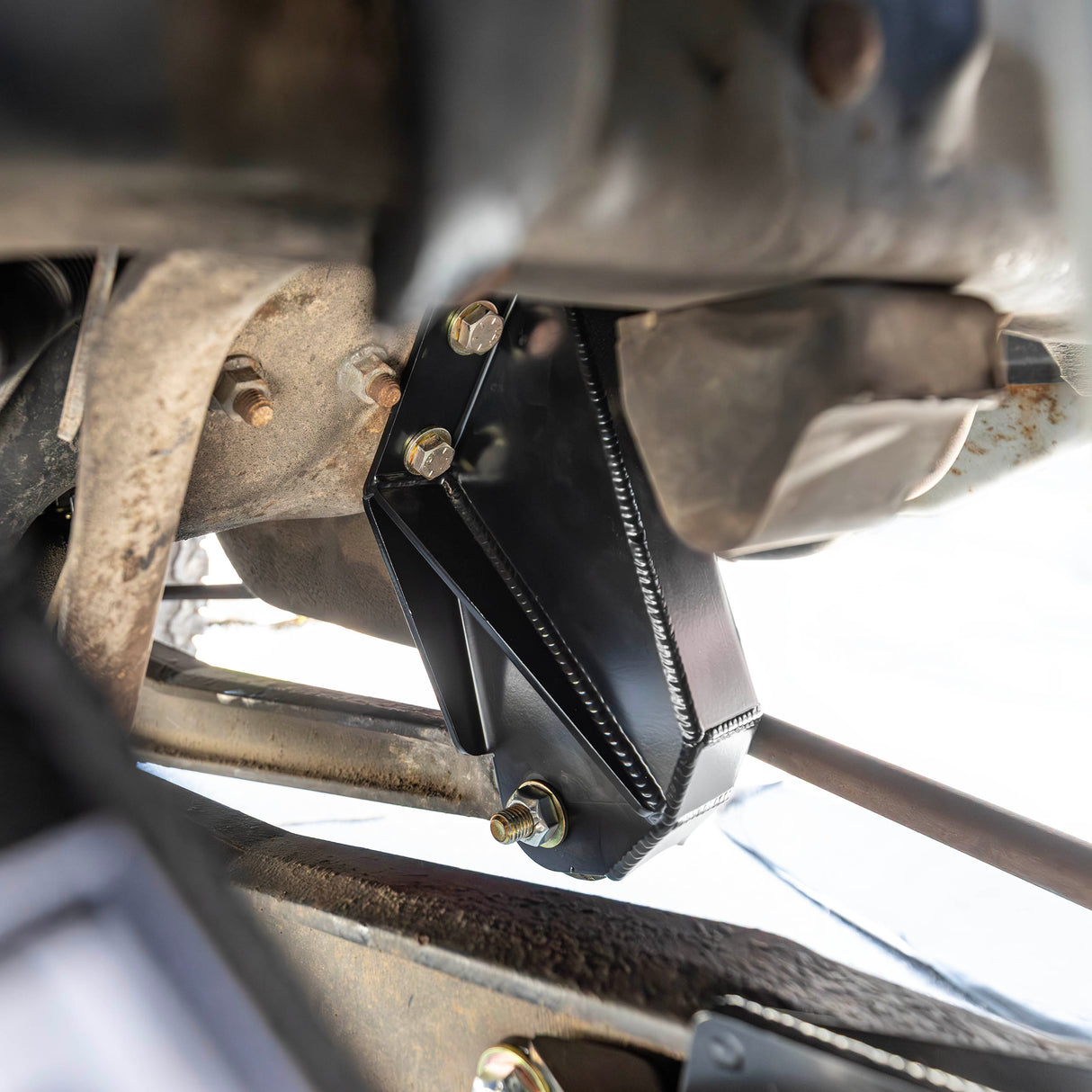 Desolate Motorsports F-250/F-350 2WD 4" Lift (BOLT ON) Front Only - 1992-1997 Ford F-Series Desolate Motorsports