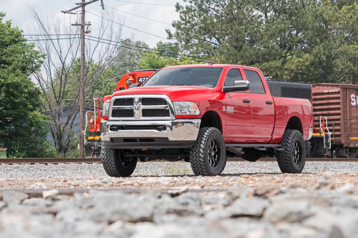 5 Inch Lift Kit FR Spacer Radius Arm Drop Ram 2500 4WD (2014-2018) Rough Country