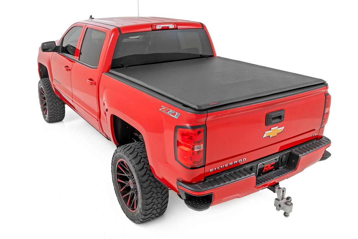 Soft Roll Up Bed Cover 5 Foot 9 Inch Bed Silverado/Sierra 1500 (14-18 & Classic) Rough Country