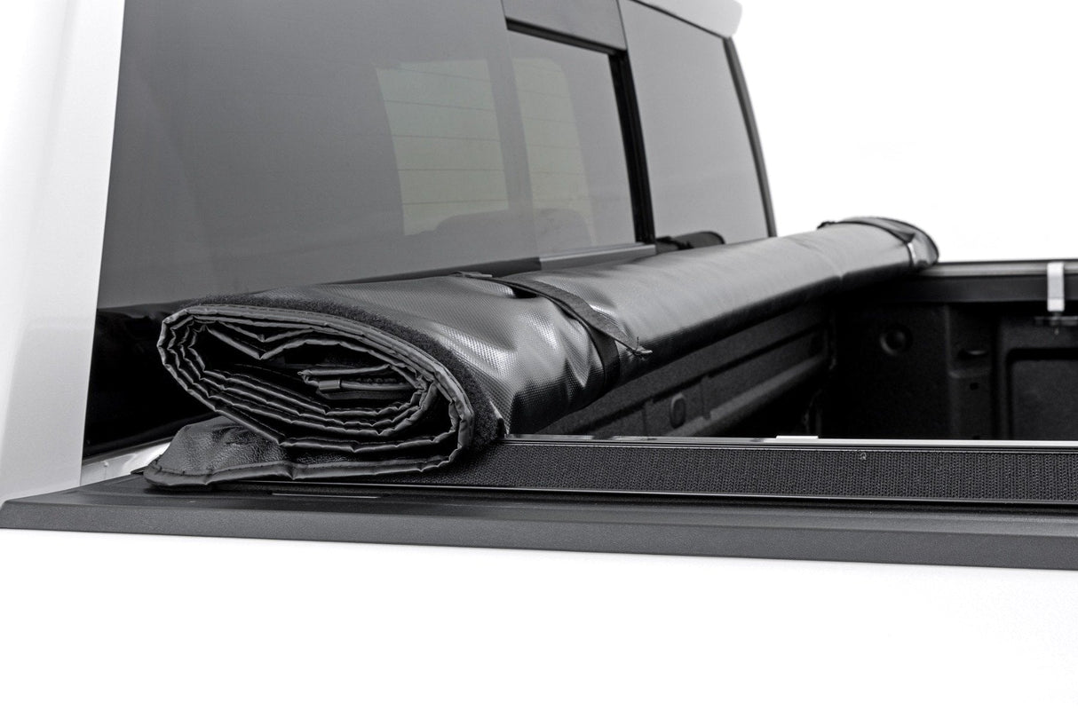 Soft Roll Up Bed Cover 5 Foot 10 Inch Bed Chevy/GMC Sierra 1500 (19-26)/Silverado 1500 (19-26) Rough Country