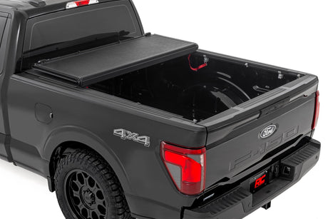 Hard Low Profile Bed Cover 6 Foot 7 Inch Bed Ford F-150 2WD/4WD (2021-2026) Rough Country