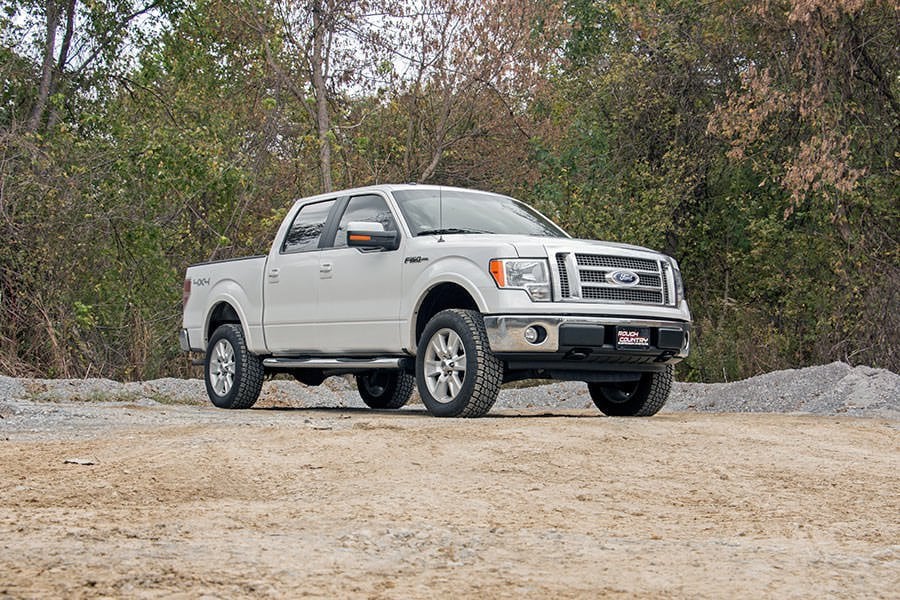 2 Inch Lift Kit N3 Struts/N3 Ford F-150 4WD (2009-2013) Rough Country