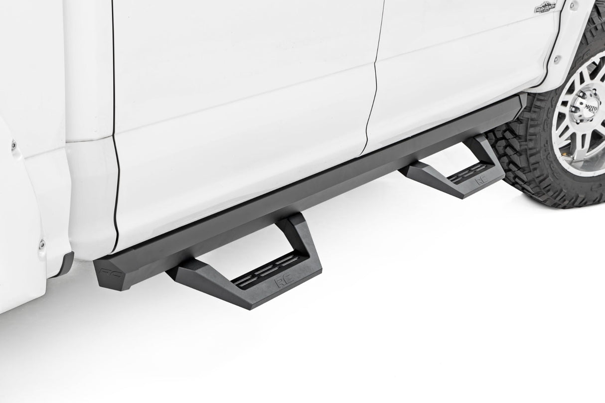 SRX2 Adj Aluminum Step Crew Cab Ford F-150/Lightning/F-250/F-350/Raptor (15-26) Rough Country