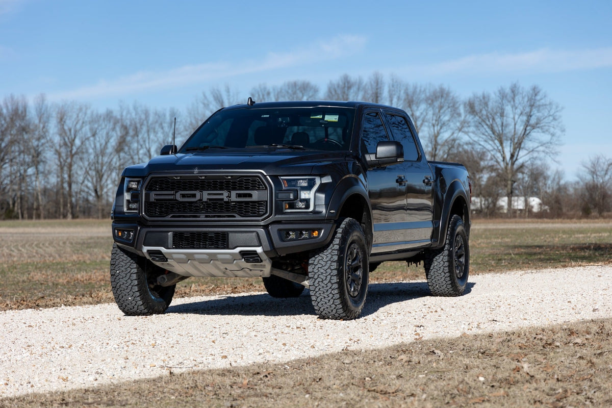 2.5 Inch Lift Kit Ford Raptor 4WD (2019-2020) Rough Country