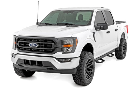 SRL2 Adj Aluminum Step Crew Cab Ford F-150/Lightning/F-250/F-350/Raptor (15-26) Rough Country