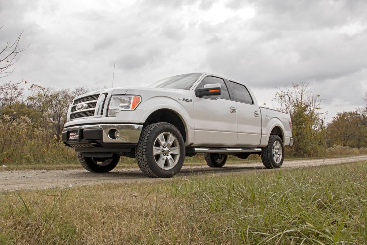 2 Inch leveling Kit Aluminum Ford F-150 2WD/4WD (2009-2013) Rough Country