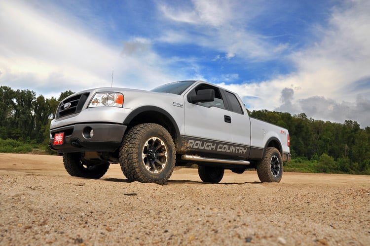 2.5 Inch Lift Kit Molded Ford F-150 2WD/4WD (2004-2008) Rough Country