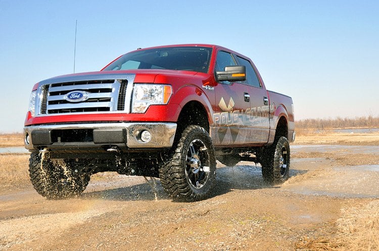 4 Inch Lift Kit N3 Struts Ford F-150 4WD (2009-2010) Rough Country