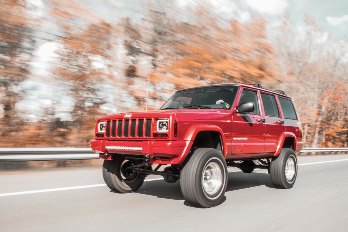 4.5 Inch Lift Kit RR springs Jeep Cherokee XJ 2WD/4WD (1984-2001) Rough Country