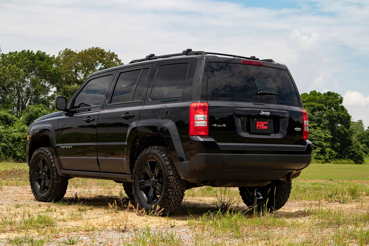 2 Inch Lift Kit N3 Struts Jeep Compass (07-16)/Patriot (10-17) Rough Country