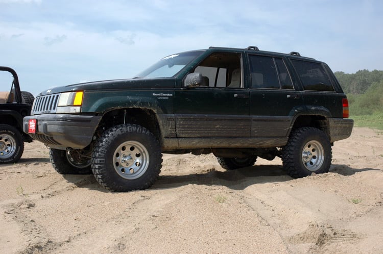 4 Inch Lift Kit X-Series Jeep Grand Cherokee ZJ 2WD/4WD (1993-1998) Rough Country