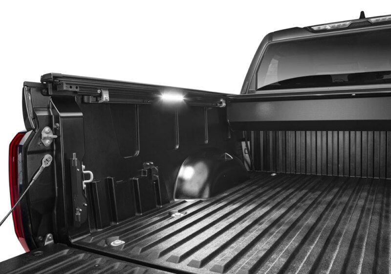 Retrax 22-23 Nissan Frontier 6ft. Bed (w or w/o Utilitrack) Retrax EQ