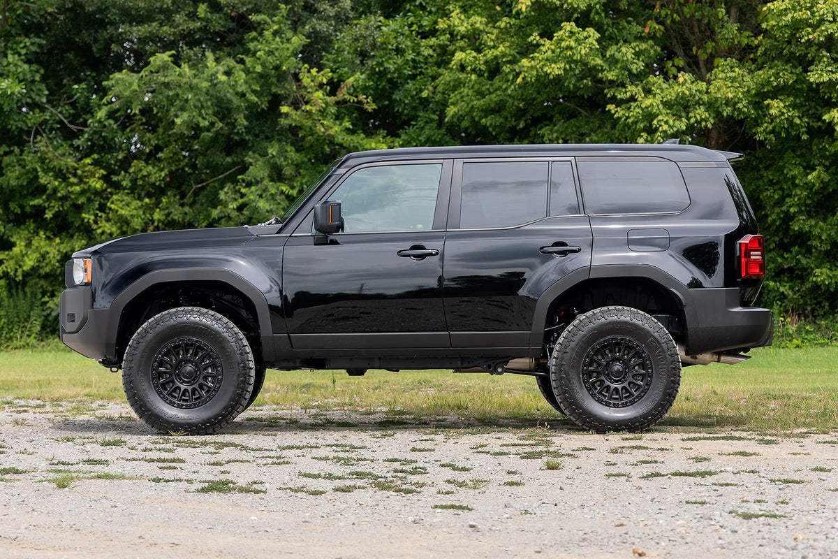 3.5 Inch Lift Kit M1R w/ Rear Shocks Toyota Land Cruiser 4WD (2024-2026) Rough Country