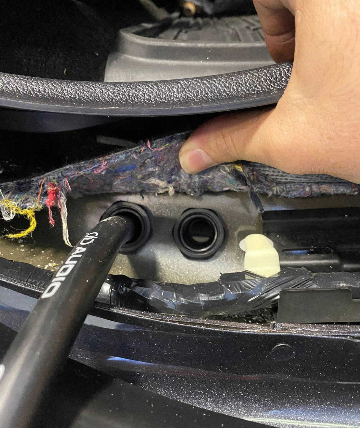 Full Length Power and Ground Power Cable Kit (Designed for 2015+ Vehicles) Ten87 Design
