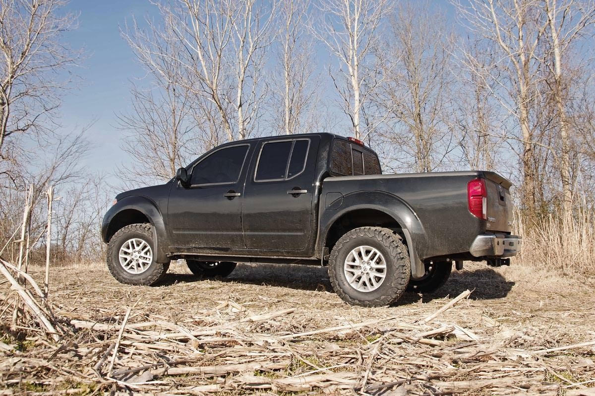 2.5 Inch Leveling Kit Nissan Frontier (05-26)/Xterra (05-15) Rough Country