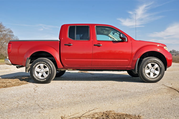 2.5 Inch Leveling Kit Nissan Frontier (05-26)/Xterra (05-15) Rough Country