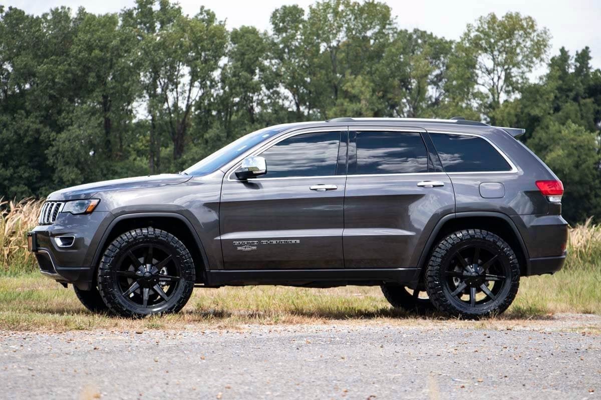 2.5 Inch Lift Kit N3 Struts Jeep Grand Cherokee 4WD (2011-2015) Rough Country