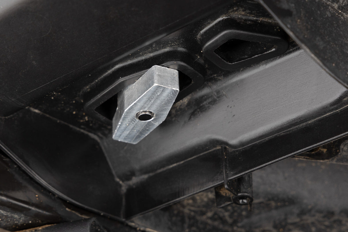 Cargo Box 2 & 4 Seater Can-Am Maverick X3 Rough Country