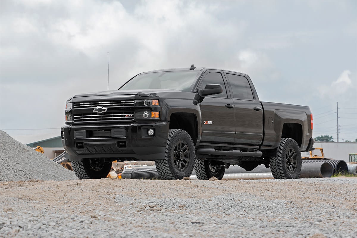 3.5 Inch Lift Kit w/ Overloads Red Silverado/Sierra 2500HD/3500HD (11-19) Rough Country