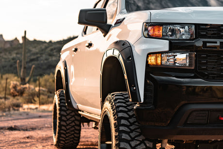Fender Flares Defender GBA Black Chevy Silverado 1500 2WD/4WD (19-26) Rough Country