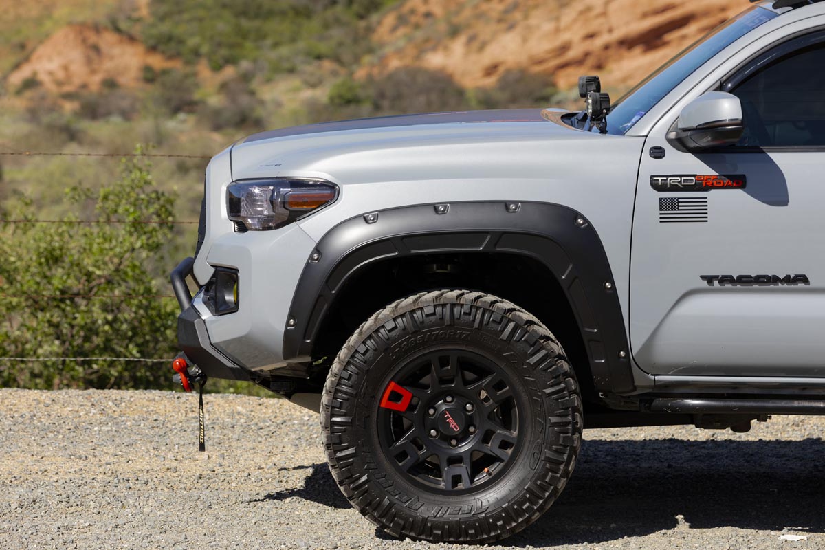 Fender Flares Defender 202 Black Onyx Toyota Tacoma 2WD/4WD (2016-2023) Rough Country